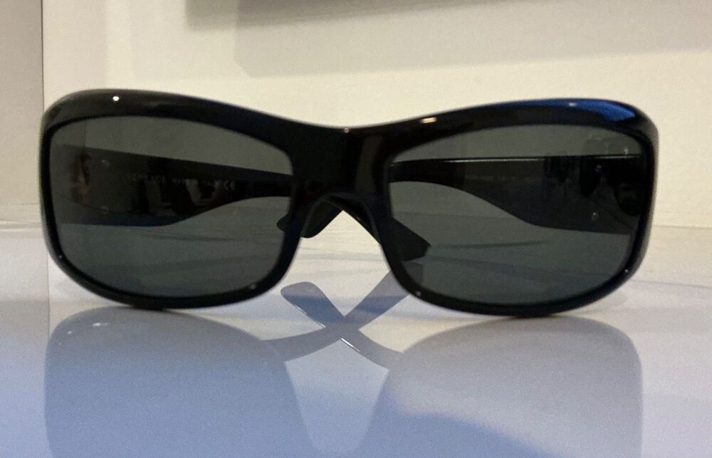 Vintage Versace MOD 4093  Black GB1/87 Sunglasses 62017 120 3N Made in Italy Cur